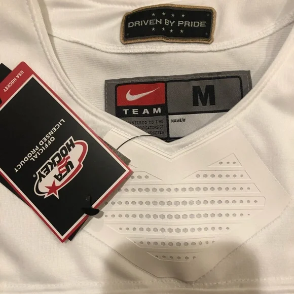 NWT NIKE TEAM USA HOCKEY JERSEY - Picture 5 of 6